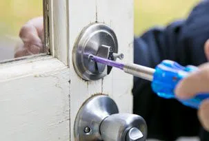 Golden Locksmith Services Markham, IL 708-316-1704 - 5-Change-Locks